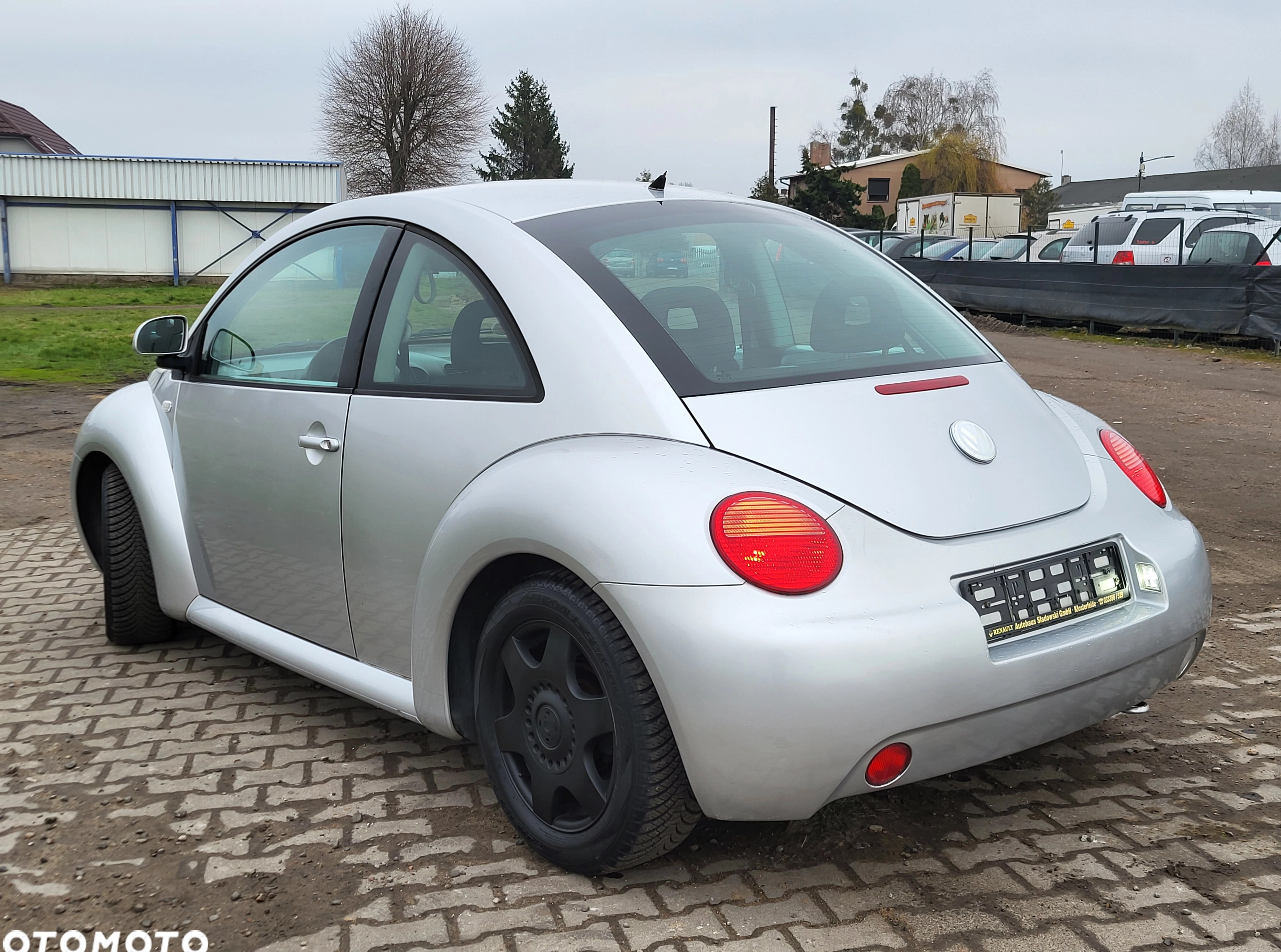 Volkswagen New Beetle cena 6900 przebieg: 165000, rok produkcji 1999 z Połaniec małe 379
